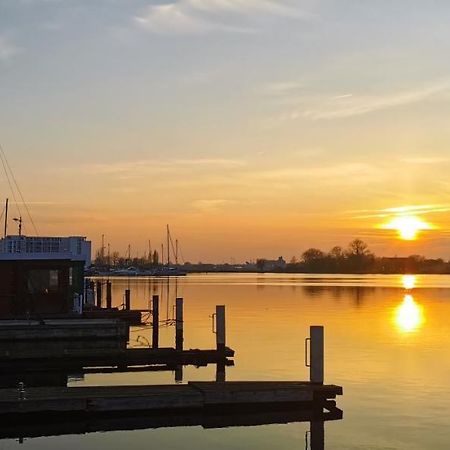 Hausboot Wilhelmshaven - Traum Unterkunft An Der Jade Extérieur photo